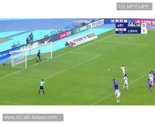 申花与首尔FC半场战成平局申花多次射门未能破门阿苏埃错失良机